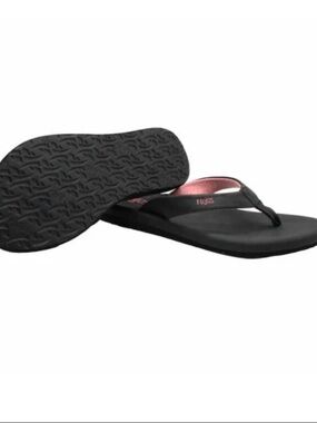 Flojos Black Flip Flop Sandals with Pink Interior Accent